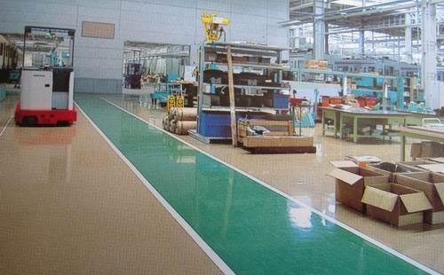 应该如何预防金银川路街道环氧地坪出现发白的现象